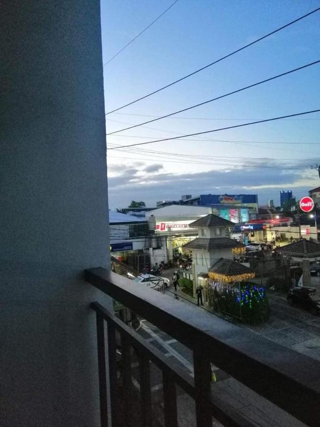 Kassel Residences Staycation Near Naia - Moonwalk Paranaque Paranaque City Экстерьер фото
